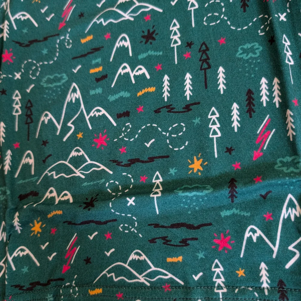 NWT Bamboo‎ Green Outdoor Mountain Print Long Sleeve 2 Piece Pajama Set
